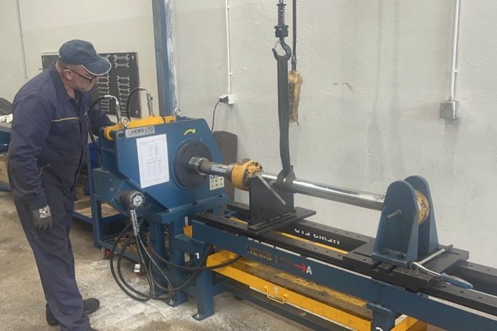 hidraulicki-uredaj-za-rastavljanje-cilindra